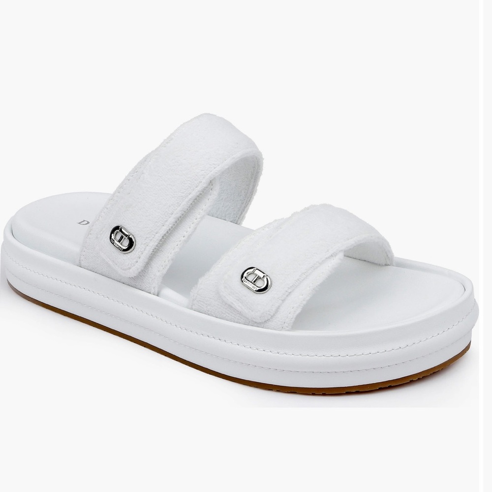 NWOT Dee Ocleppo Finland Sandal